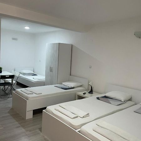 Tiki Apartments Гевгелія Екстер'єр фото