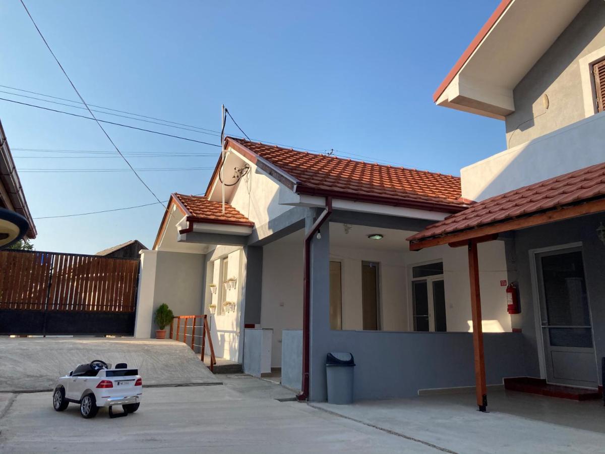 Tiki Apartments Гевгелія Екстер'єр фото