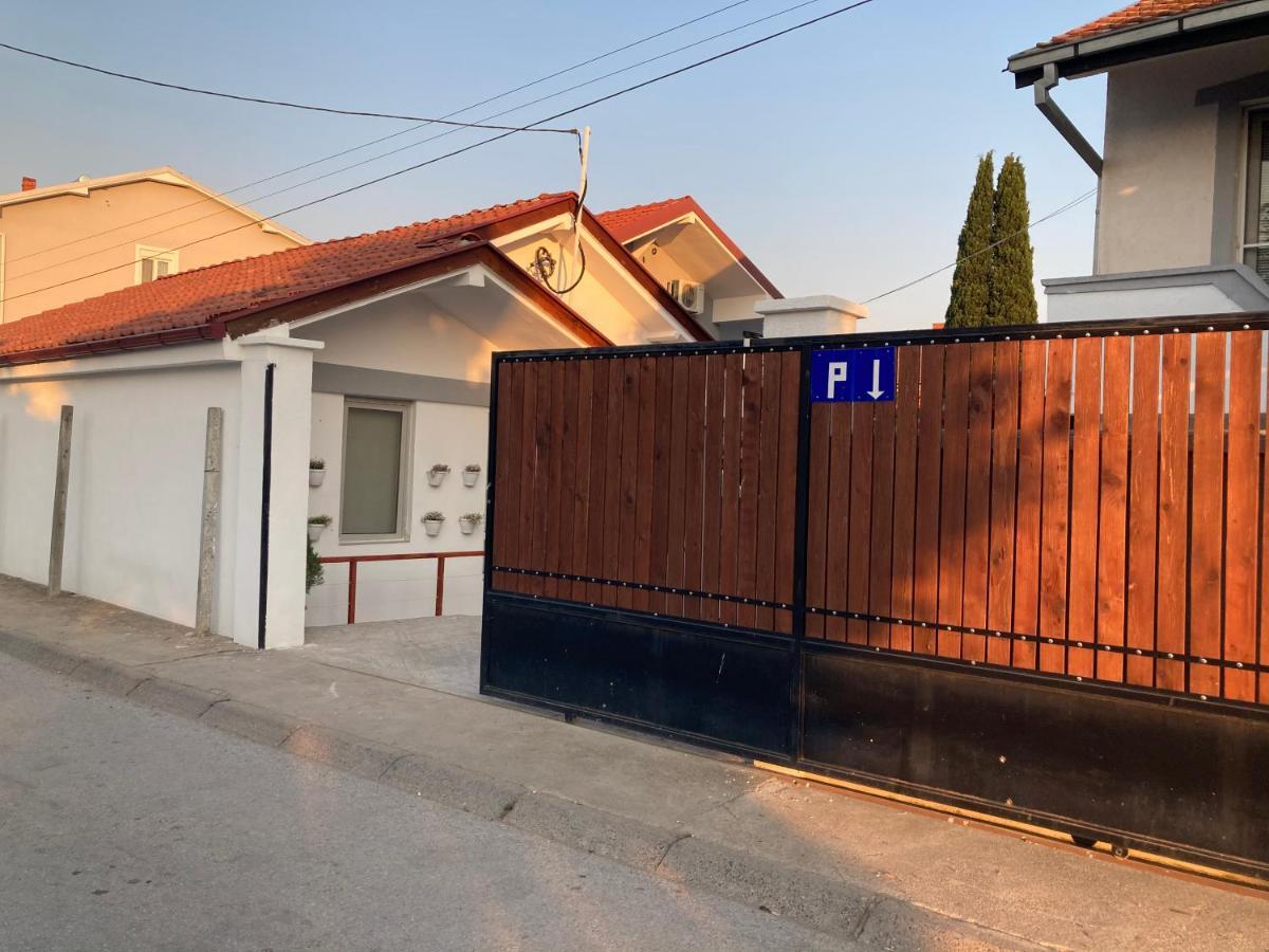 Tiki Apartments Гевгелія Екстер'єр фото