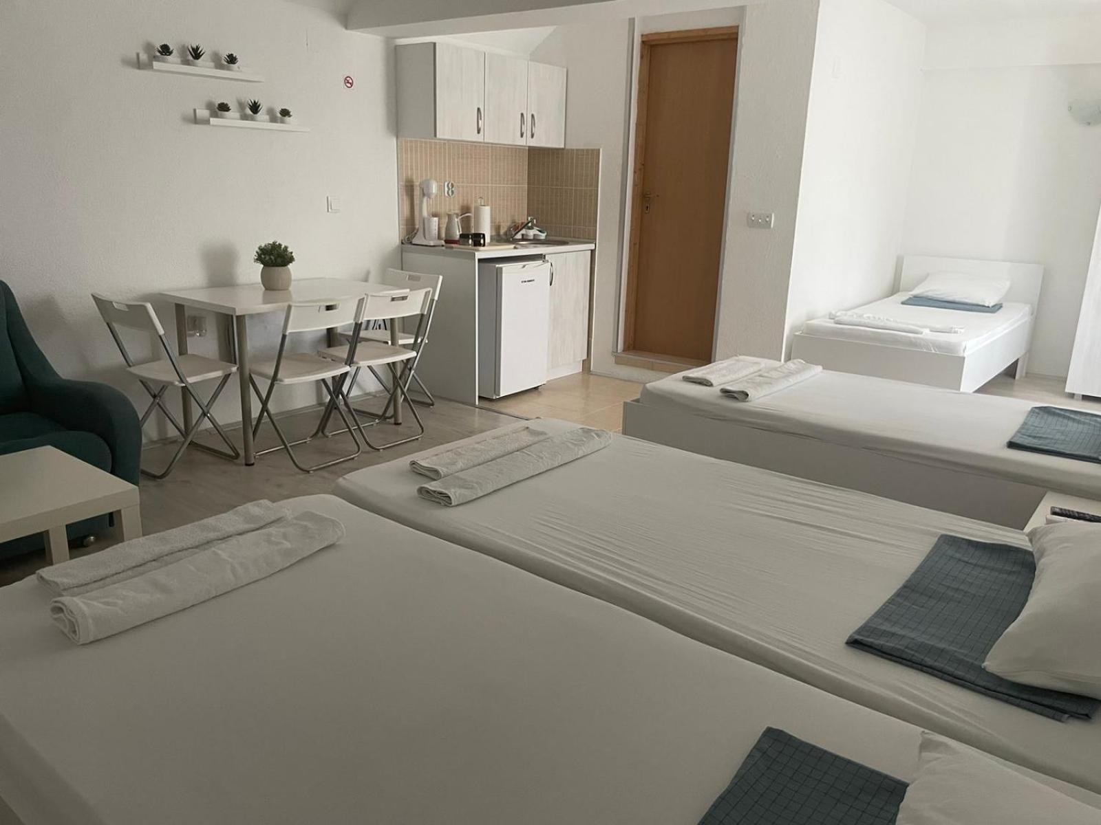 Tiki Apartments Гевгелія Екстер'єр фото