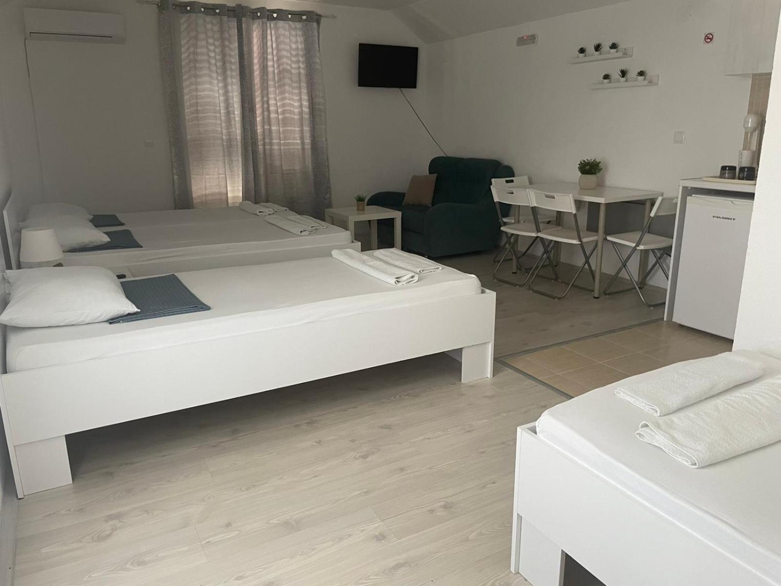 Tiki Apartments Гевгелія Екстер'єр фото